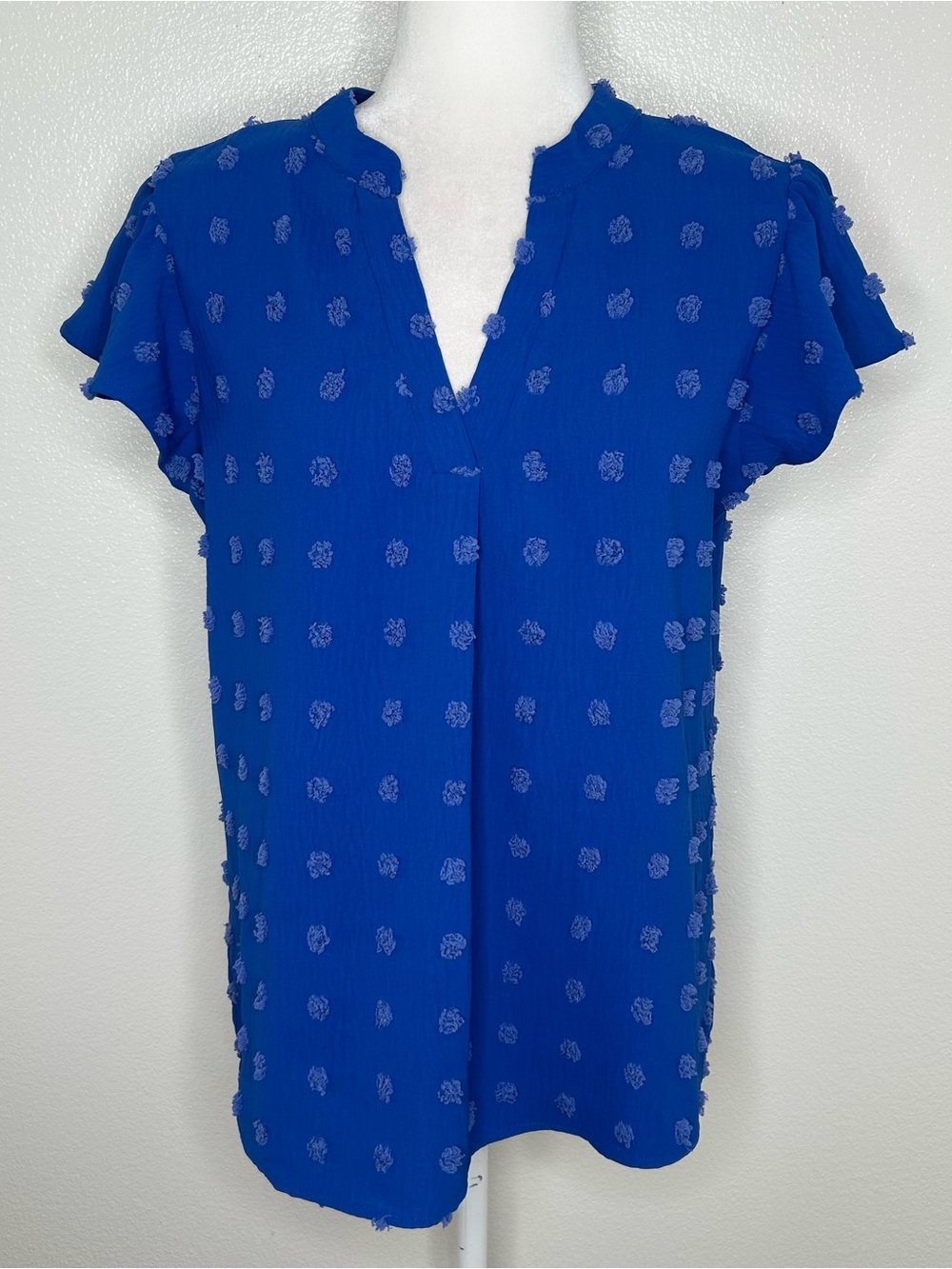 B By Nordstrom Womens Blue Dotted V-Neck Top Blouse Flutter Sleeve Size M